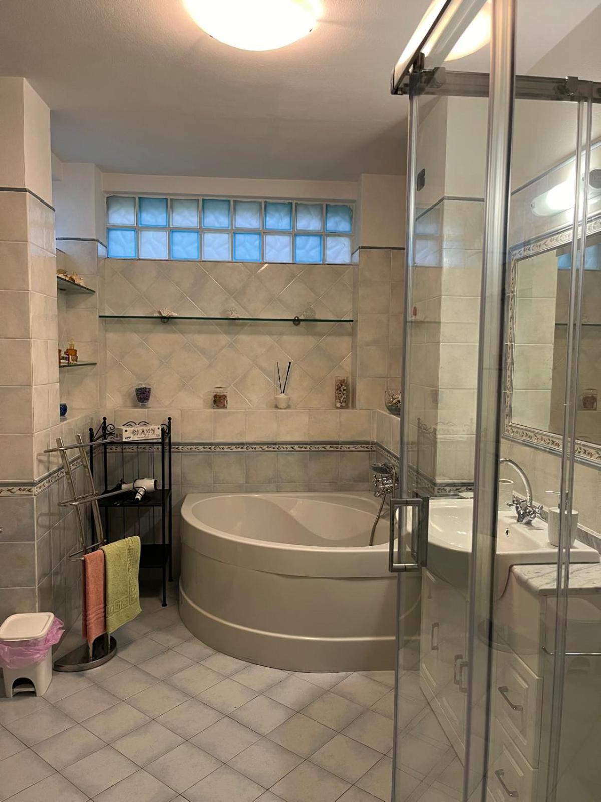 הוילה פיאטרה סנטה Casa Bianca מראה חיצוני תמונה
